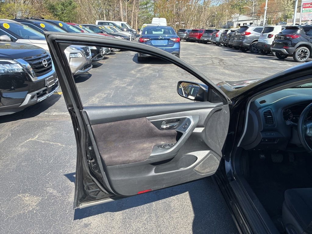 Used 2013 Nissan Altima 2.5 SV FWD image 18
