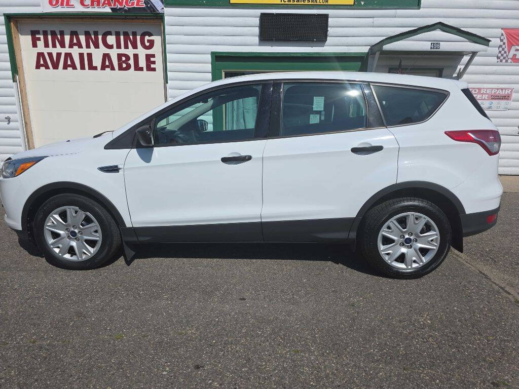 Used 2015 Ford Escape S FWD image 1