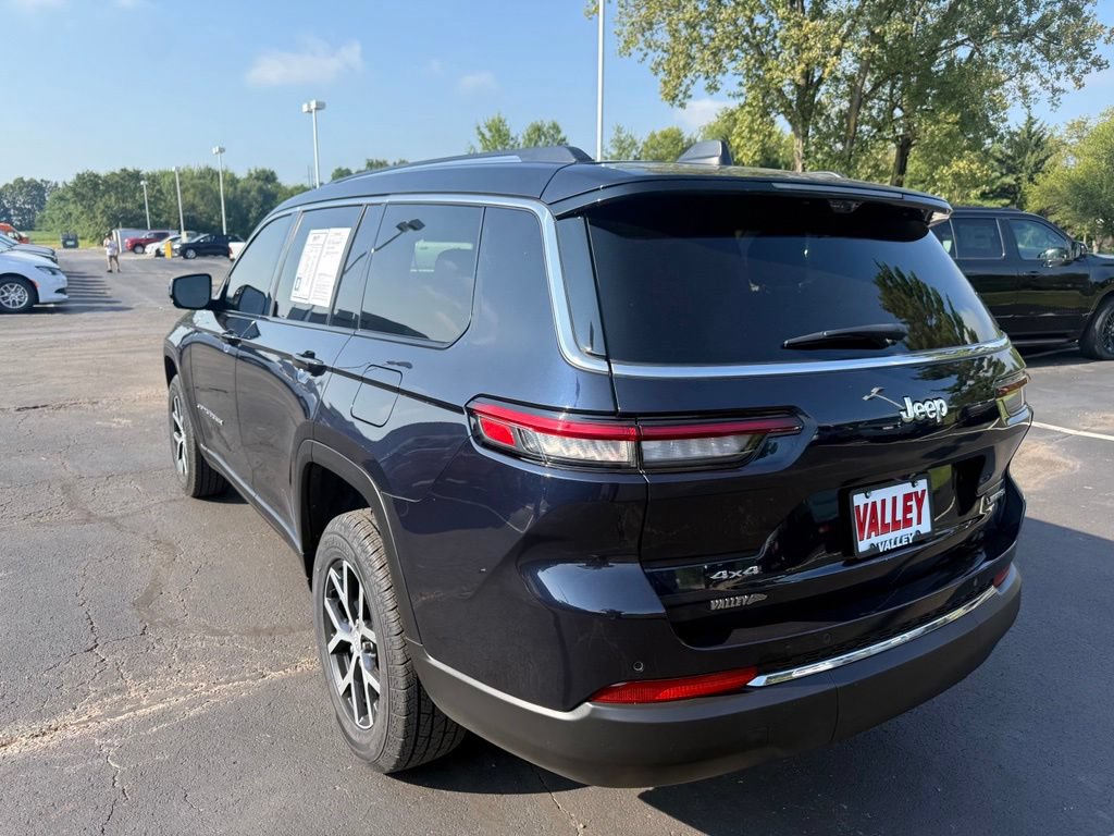 Used 2023 Jeep Grand Cherokee L Limited w/ Luxury Tech Group II AWD/4WD image 5