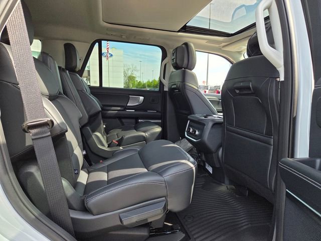 New 2026 Ford Expedition Platinum AWD/4WD image 13