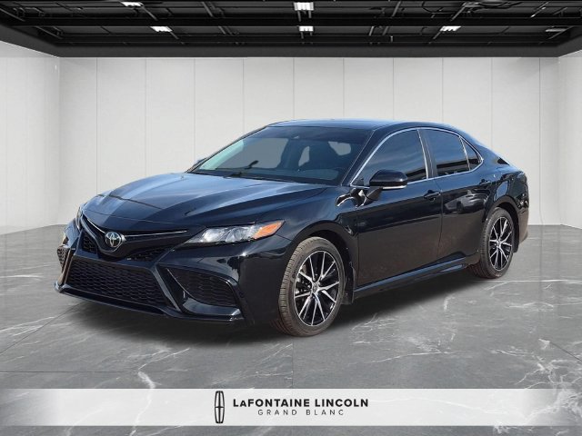 Used 2023 Toyota Camry SE w/ Protection Package (Q2) (TMS)