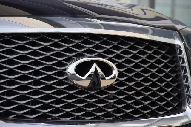 Used 2024 INFINITI QX80 Sensory w/ Cargo Package image 17