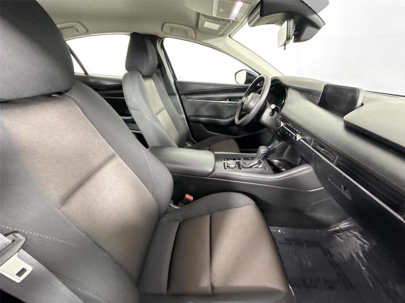 Used 2020 MAZDA MAZDA3 4DR FWD image 38