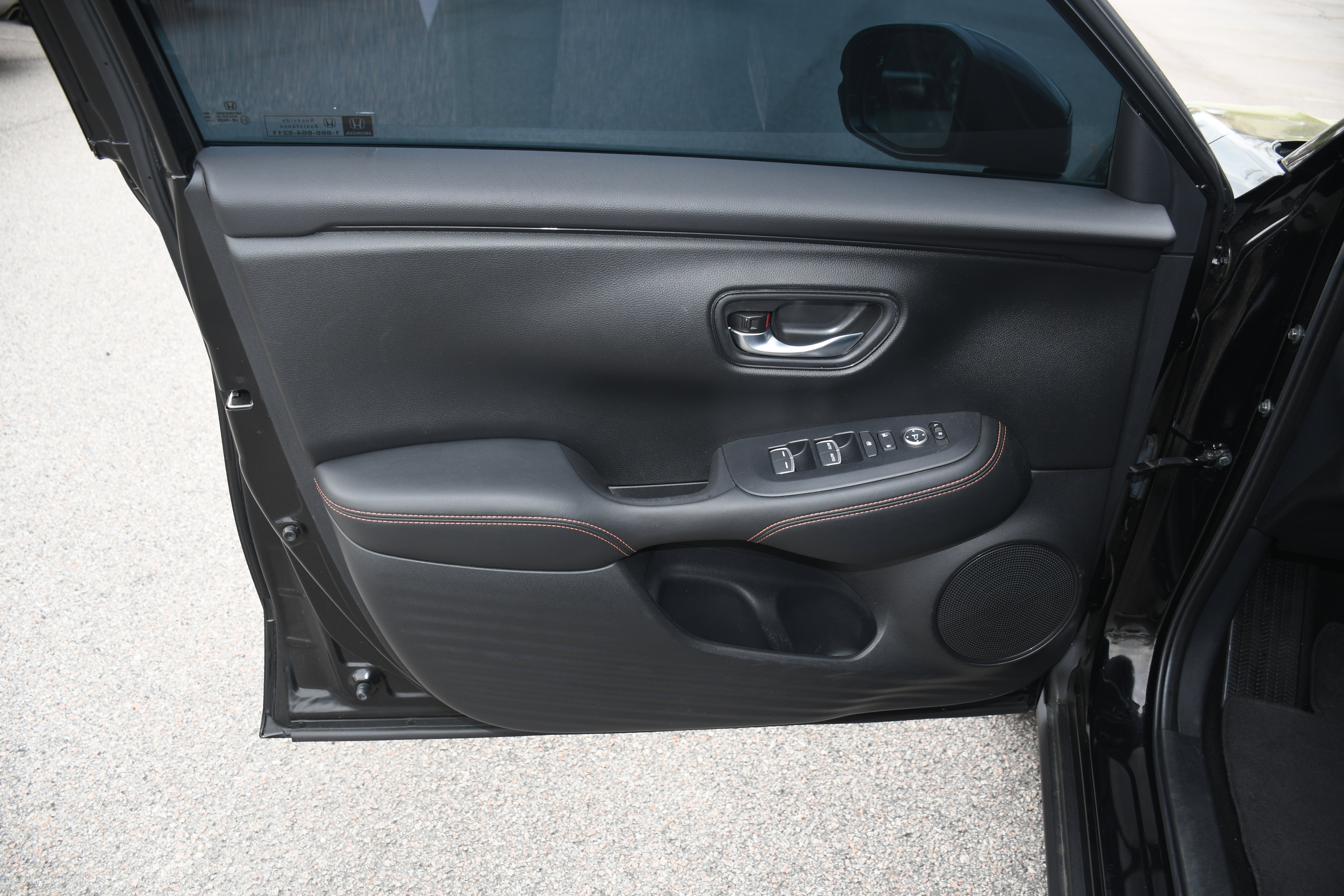 Used 2024 Honda HR-V Sport image 9