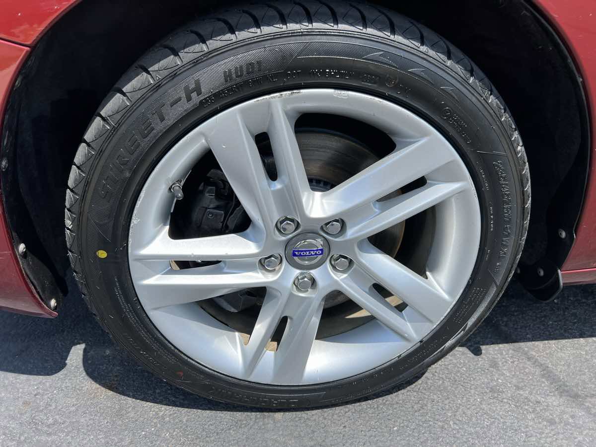 Used 2014 Volvo S60 T5 image 8