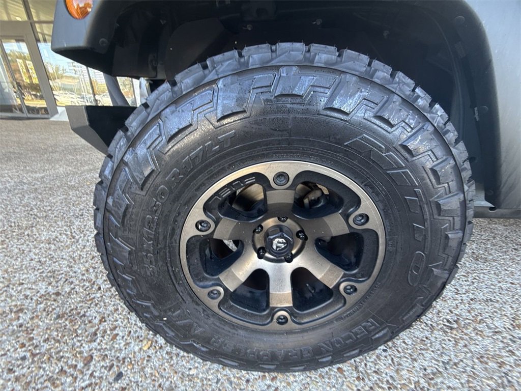 Used 2015 Jeep Wrangler Unlimited Rubicon w/ Connectivity Group image 29