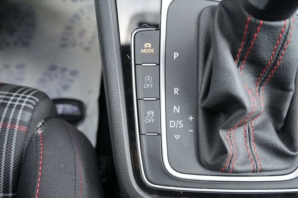 Used 2021 Volkswagen GTI S image 35