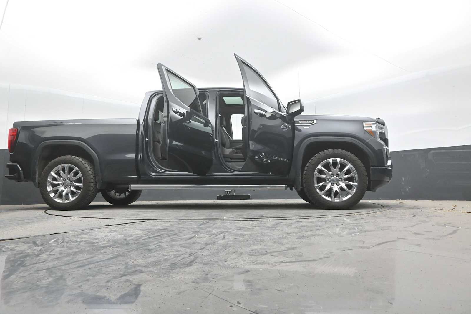 Used 2021 GMC Sierra 1500 Denali w/ Denali Ultimate Package AWD/4WD image 58
