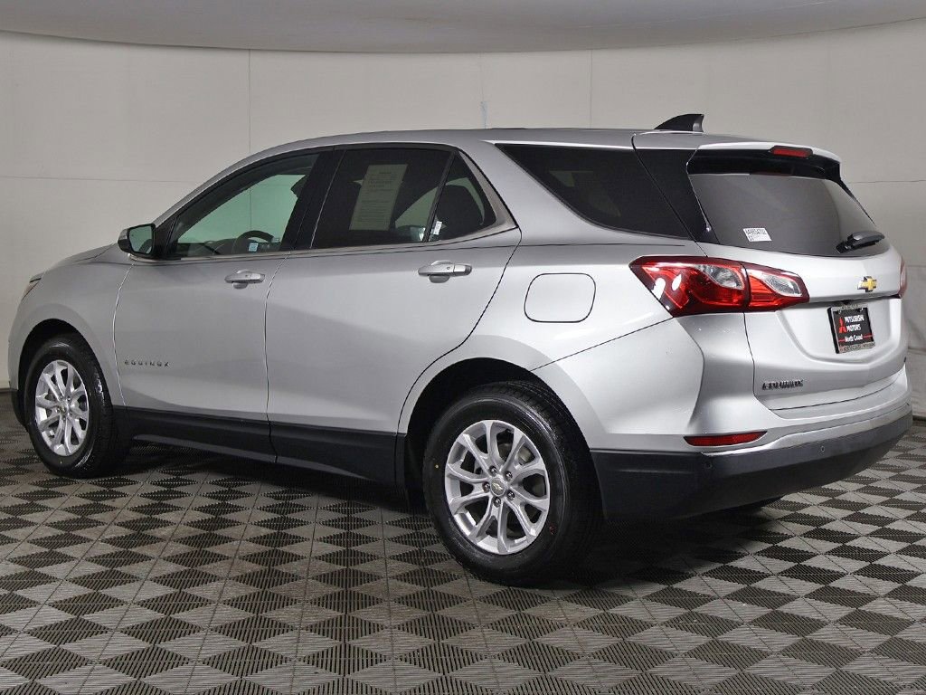 Used 2019 Chevrolet Equinox LT w/ Driver Convenience Package FWD image 8
