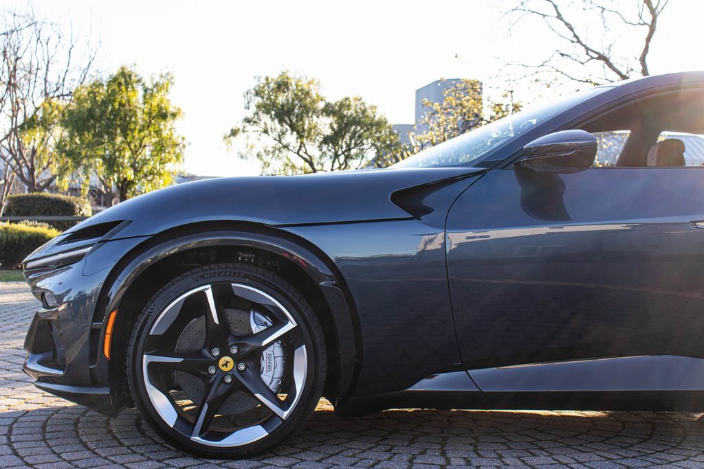 Certified 2024 Ferrari Purosangue Base image 27