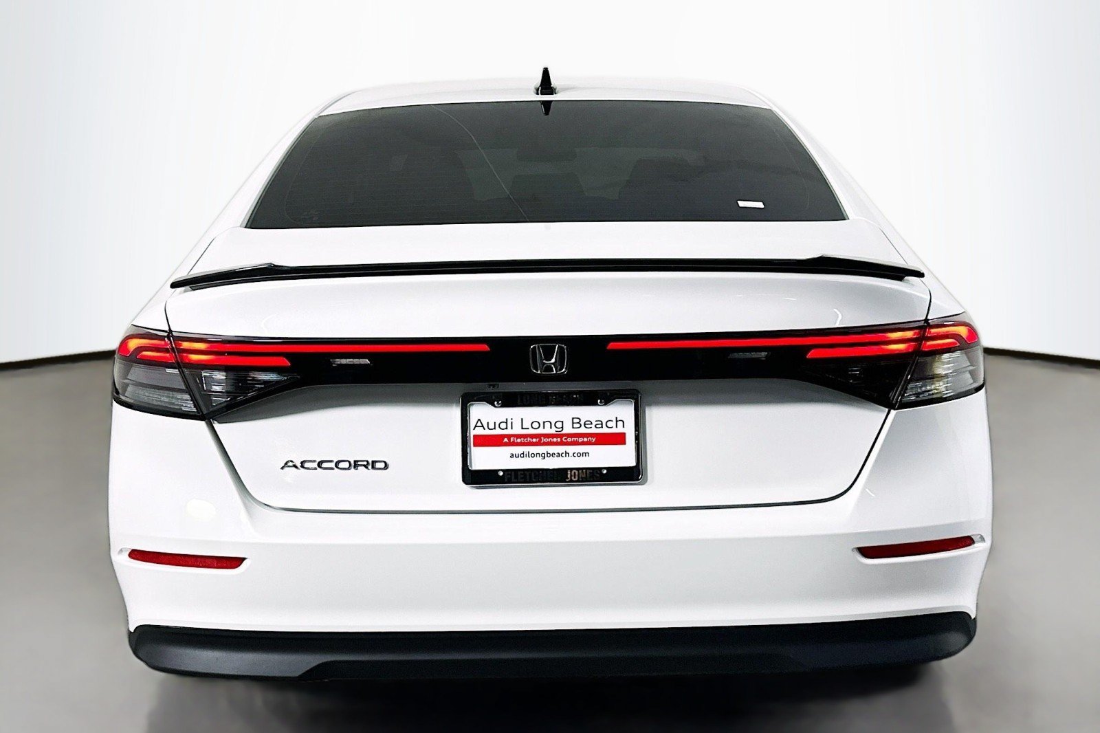 Used 2025 Honda Accord SE image 3