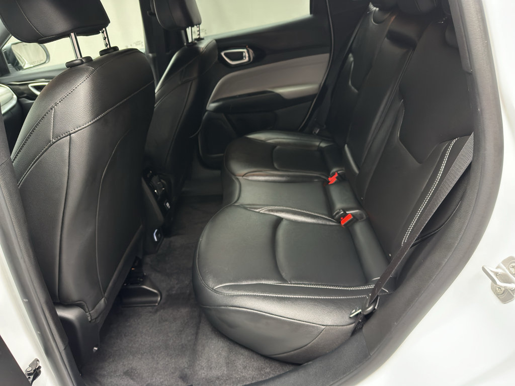 Used 2025 Jeep Compass Limited AWD/4WD image 14