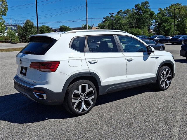 Used 2022 Volkswagen Taos SEL w/ Panoramic Sunroof Package image 12