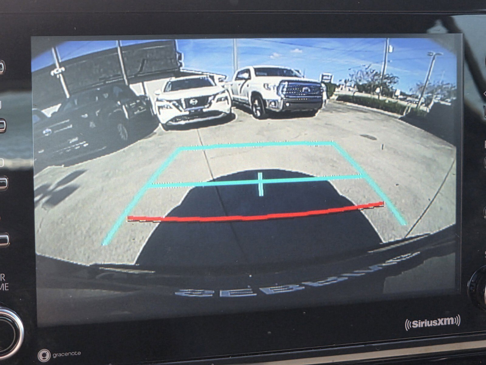 Used 2020 Toyota C-HR XLE image 16