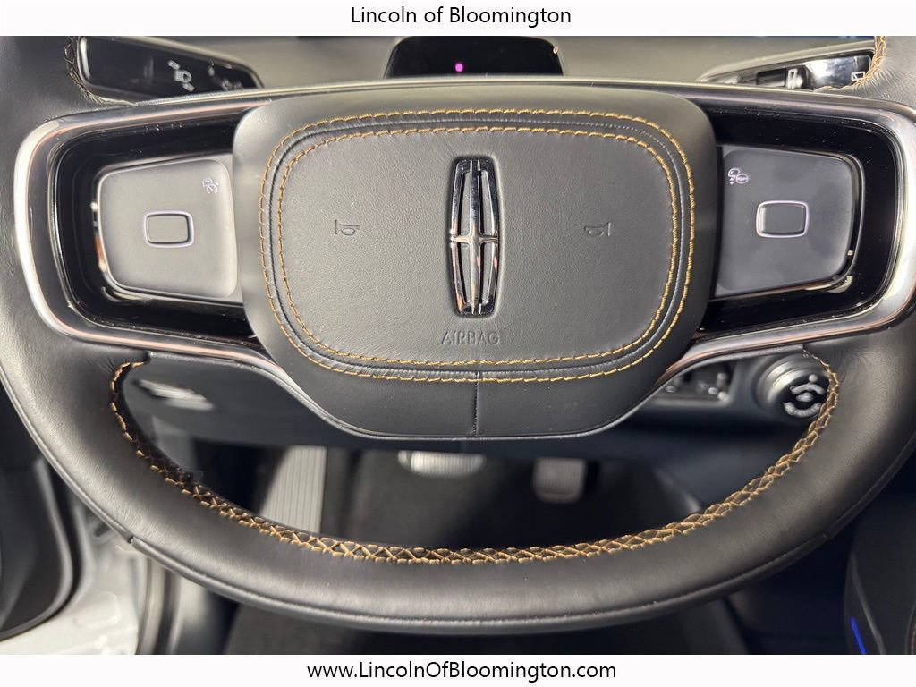 Used 2025 Lincoln Navigator Black Label AWD/4WD image 20