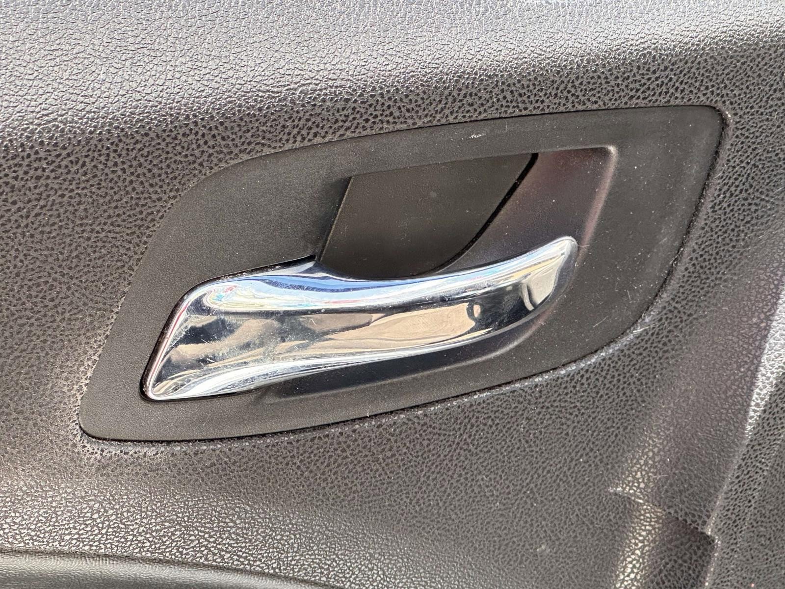 Used 2011 Dodge Charger SE RWD image 9
