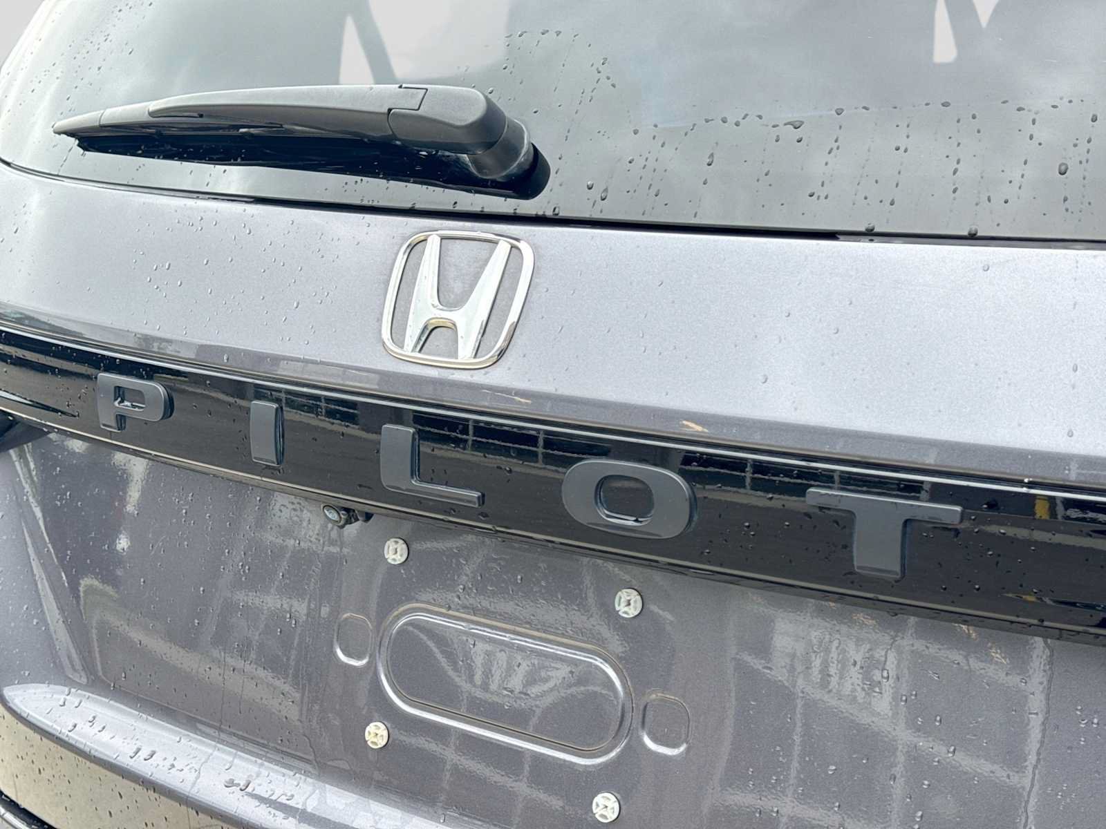 Used 2023 Honda Pilot Elite image 12