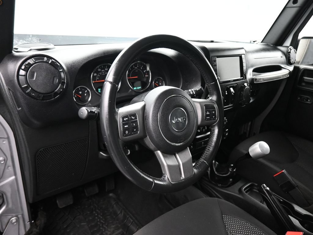 Used 2016 Jeep Wrangler Unlimited Sport AWD/4WD image 12