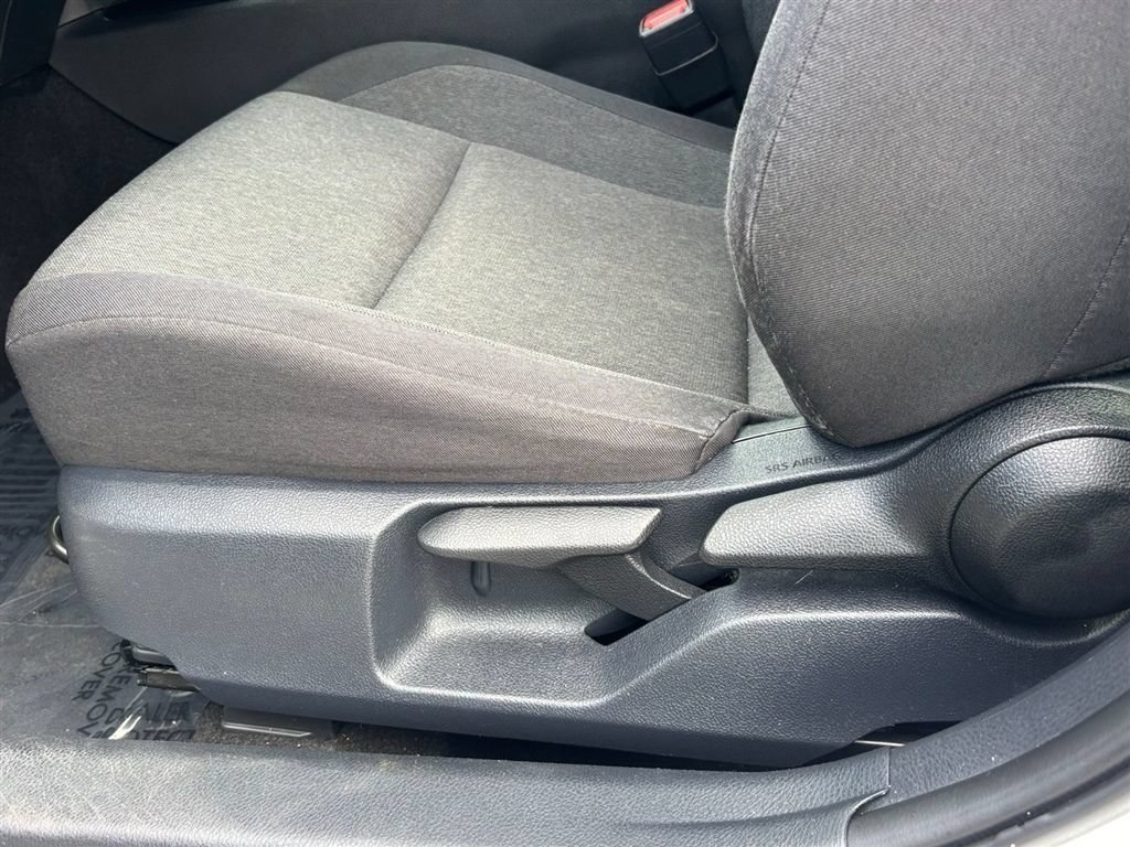 Used 2025 Toyota Camry LE FWD image 15