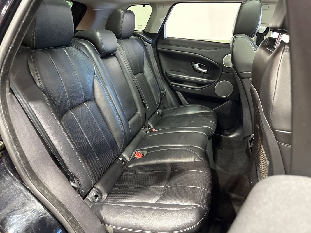 Used 2017 Land Rover Range Rover Evoque SE Premium image 90