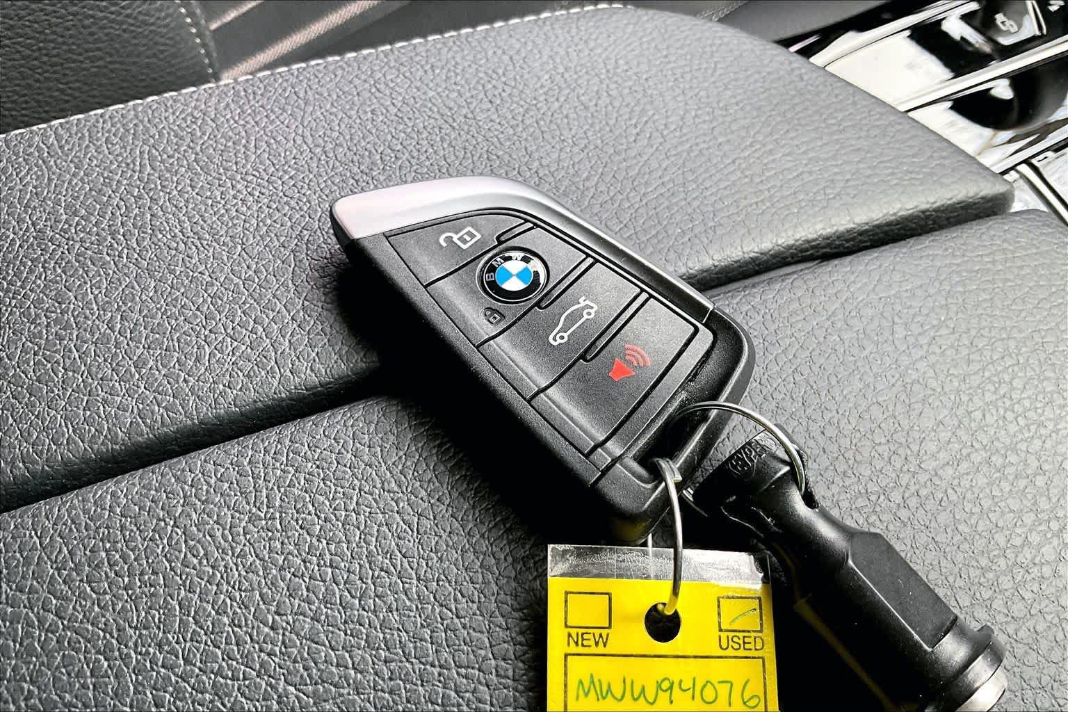 Used 2021 BMW 540i w/ Convenience Package RWD image 14
