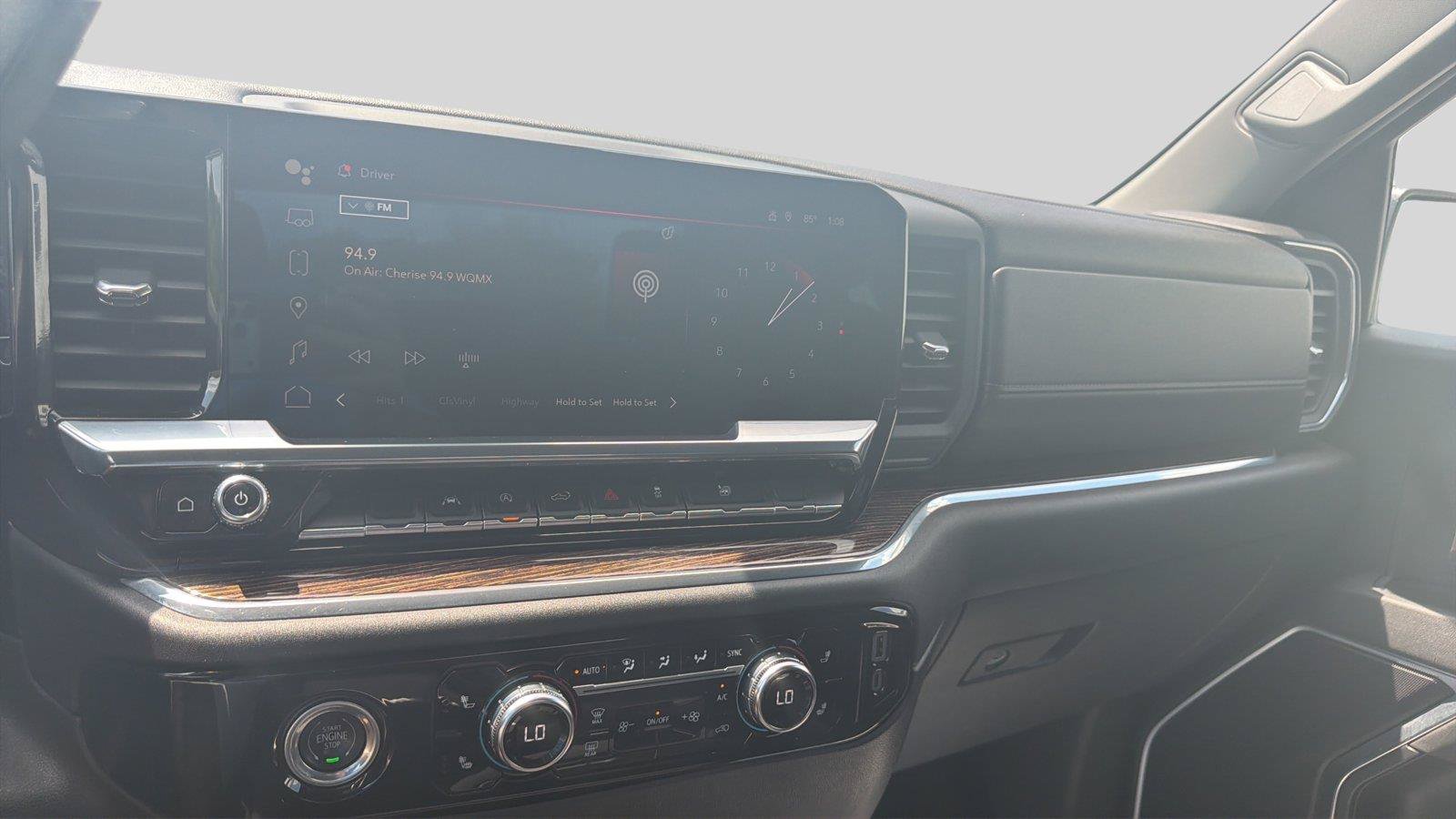 Used 2023 GMC Sierra 1500 Elevation w/ LPO, Elevation Black Package AWD/4WD image 11