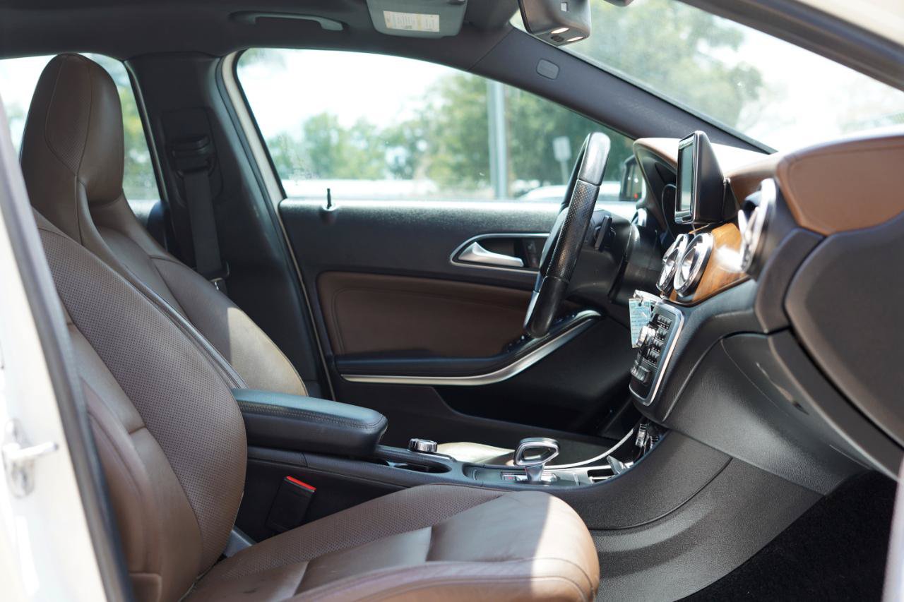 Used 2015 Mercedes-Benz GLA 45 AMG 4MATIC image 9