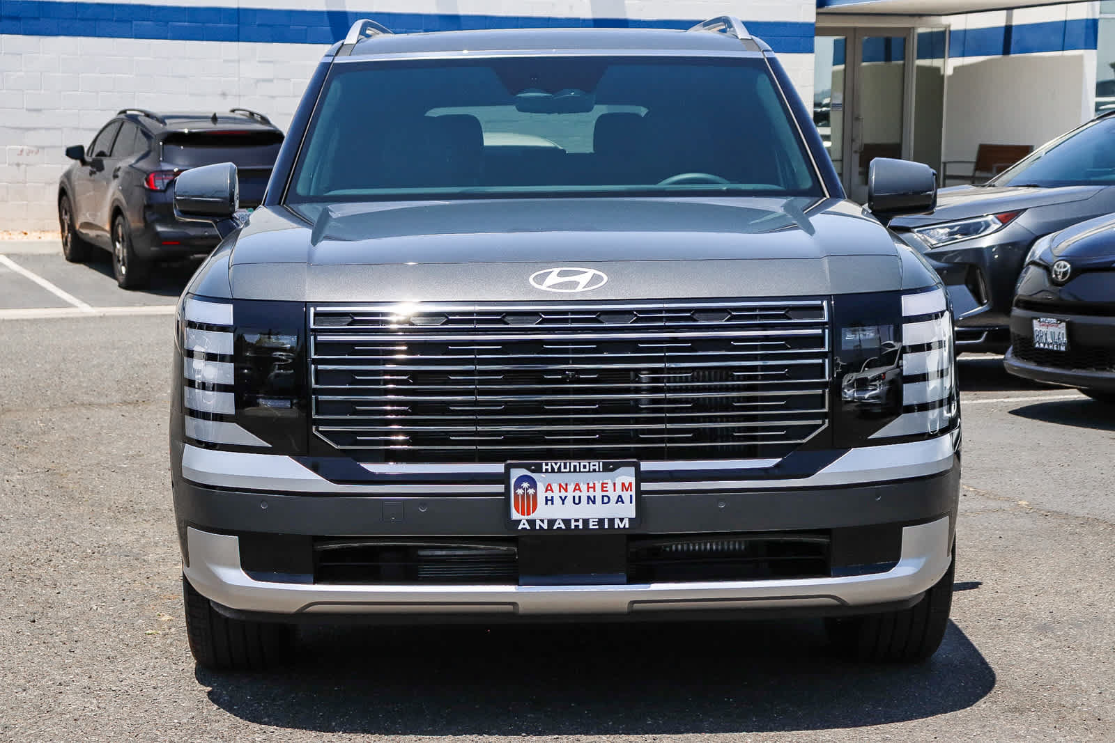 New 2026 Hyundai Palisade Calligraphy FWD image 2