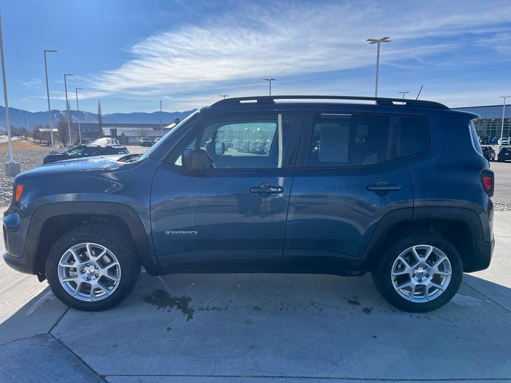 Used 2023 Jeep Renegade Latitude w/ Premium Group image 6