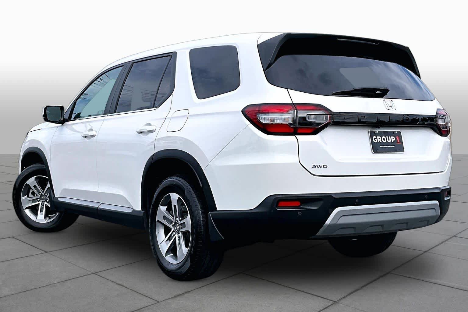 Used 2024 Honda Pilot EX-L image 12
