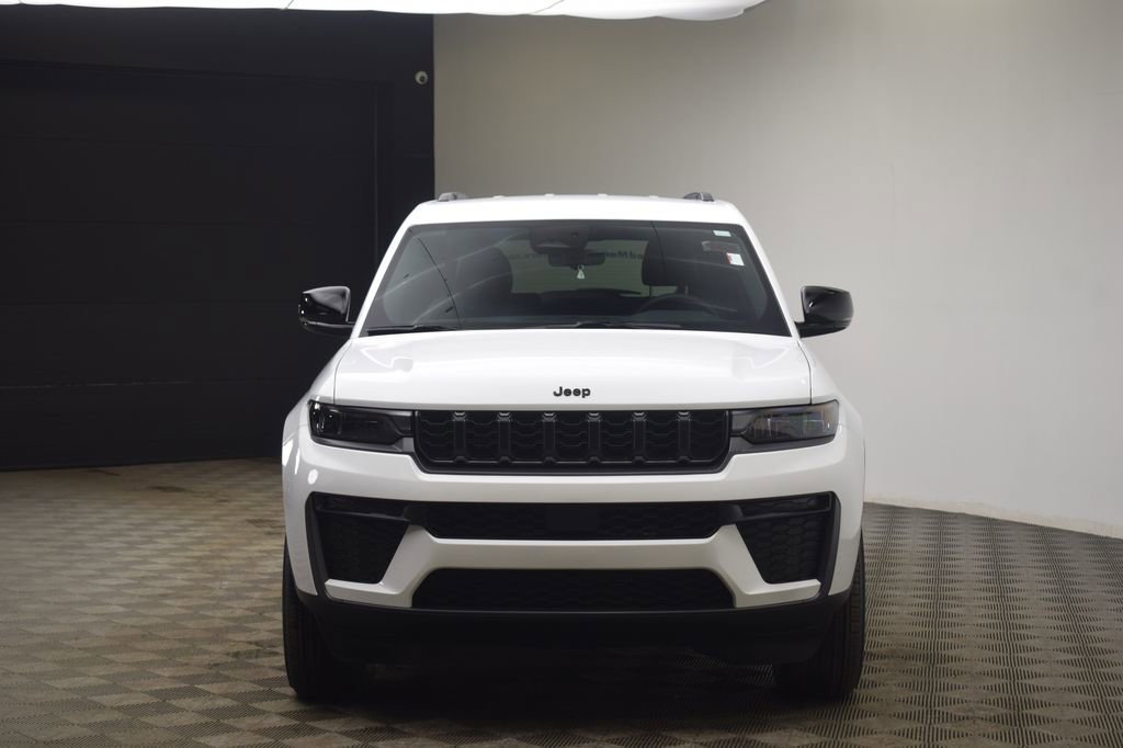 New 2026 Jeep Grand Cherokee L 4WD image 2