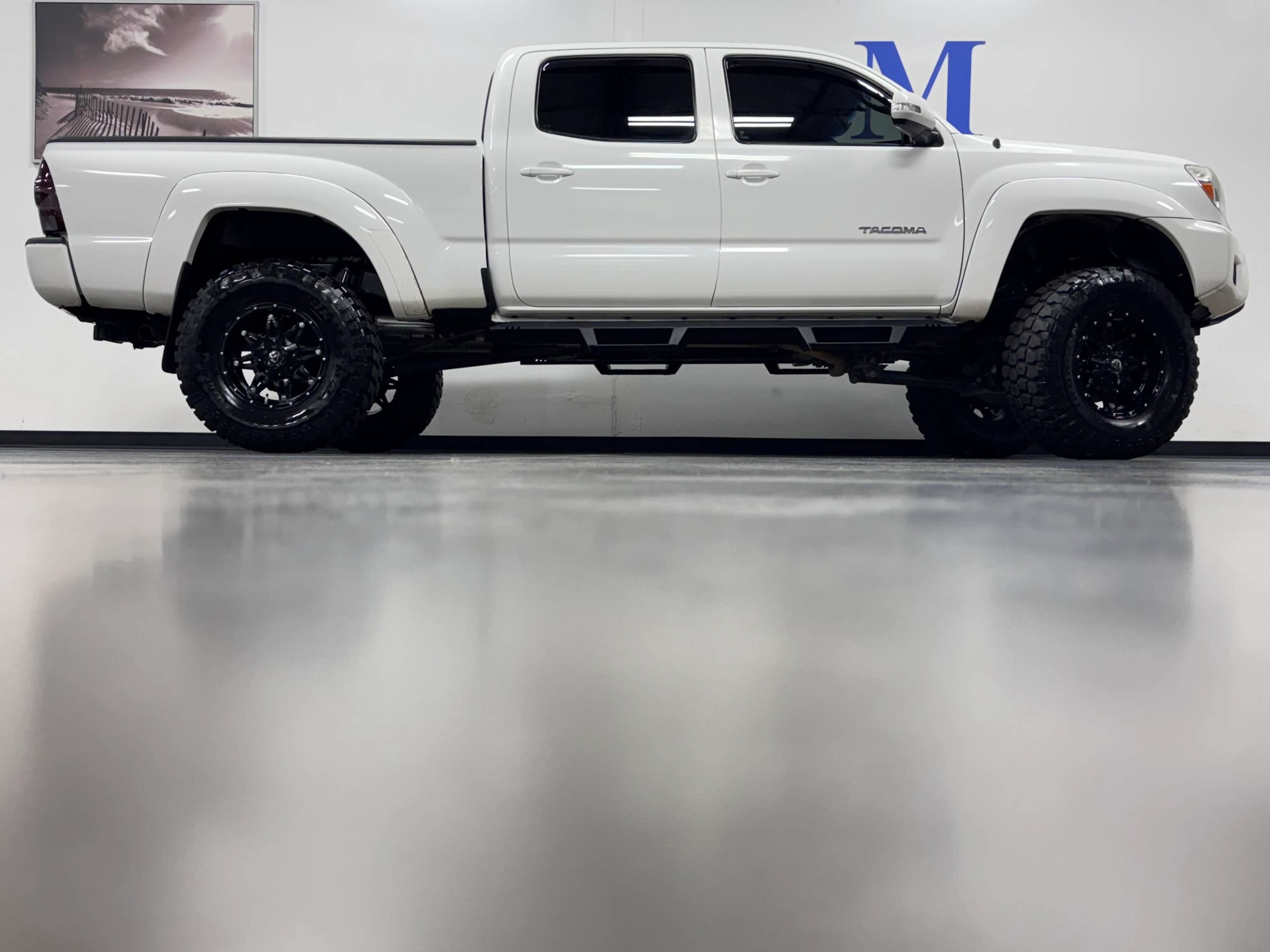 Used 2015 Toyota Tacoma 4x4 Double Cab w/ TRD Sport Package image 4