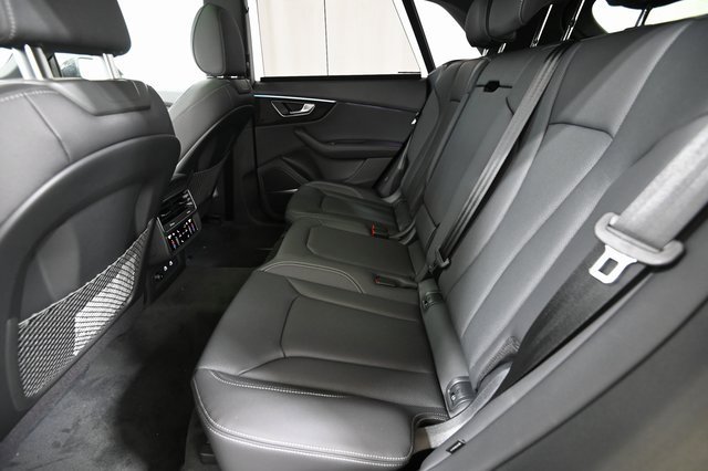 New 2026 Audi Q8 Premium Plus image 9
