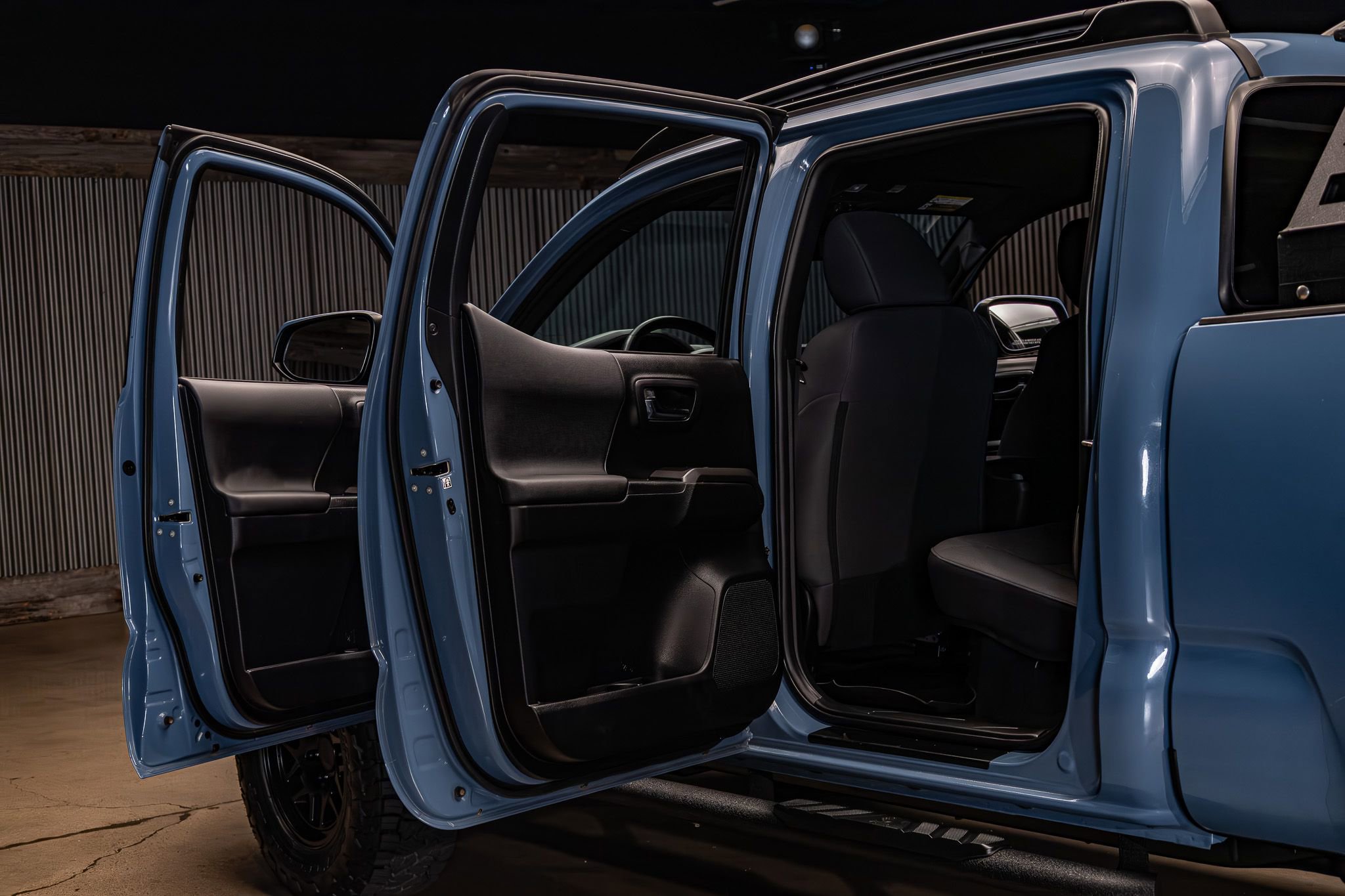 Used 2019 Toyota Tacoma TRD Off-Road w/ Technology Package image 27