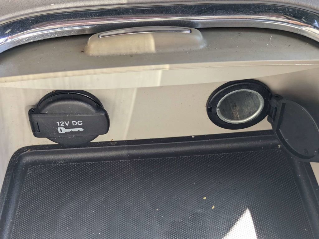 Used 2019 Dodge Grand Caravan SXT image 21