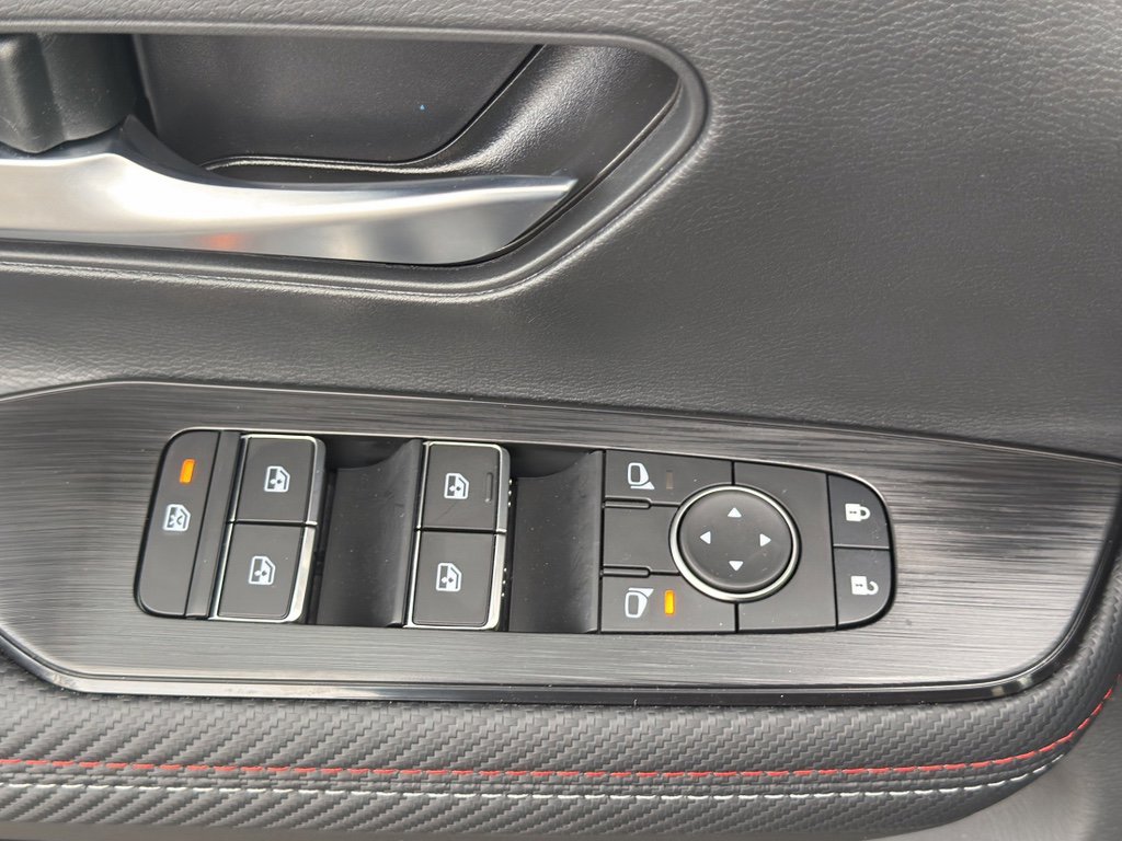 New 2026 Nissan Kicks SR w/ SR Premium Package image 18