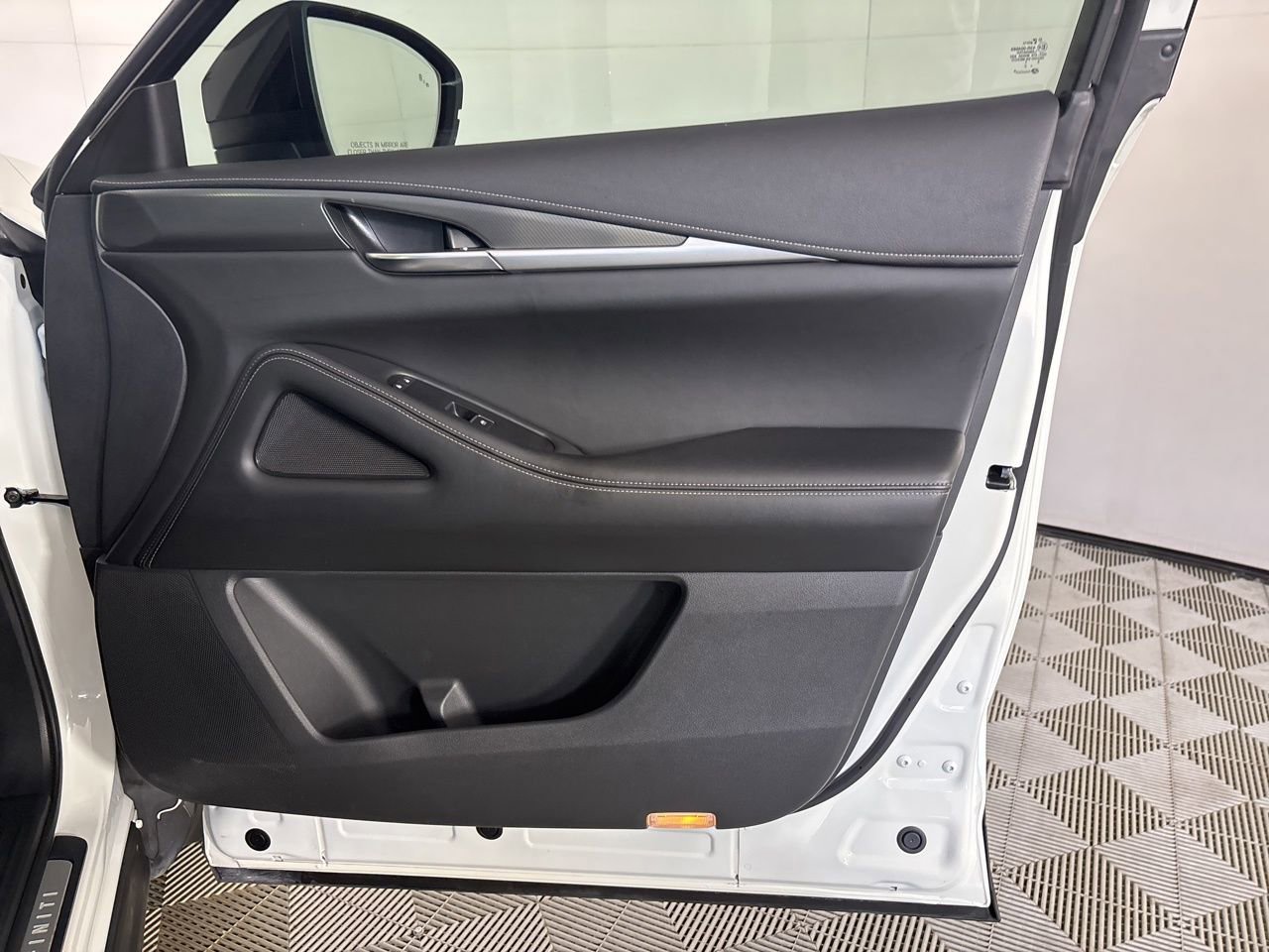 Used 2023 INFINITI QX60 Luxe w/ Cargo Package image 29