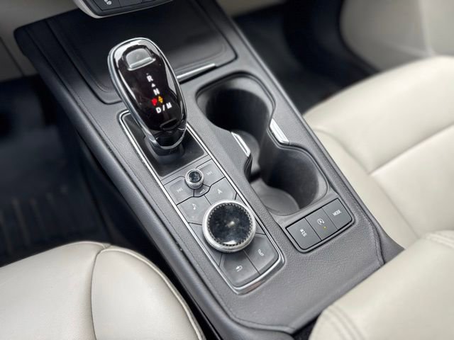 Used 2022 Cadillac XT4 Luxury w/ Cold Weather Package FWD image 15