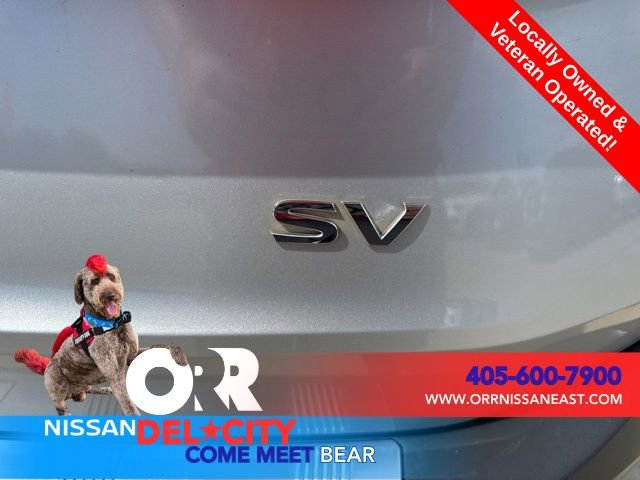 Used 2022 Nissan Rogue SV FWD image 11