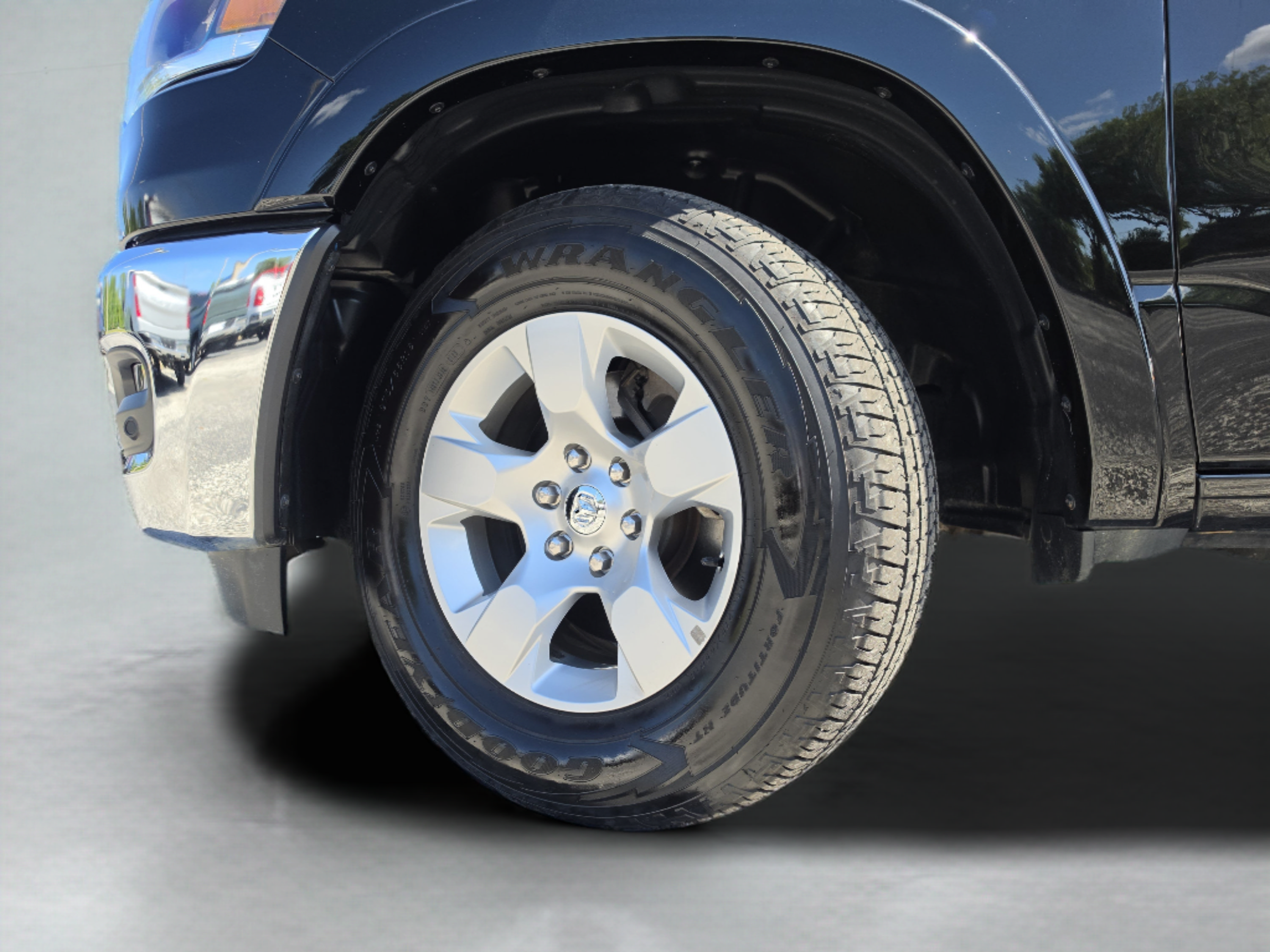 Used 2025 RAM 1500 Big Horn AWD/4WD image 41