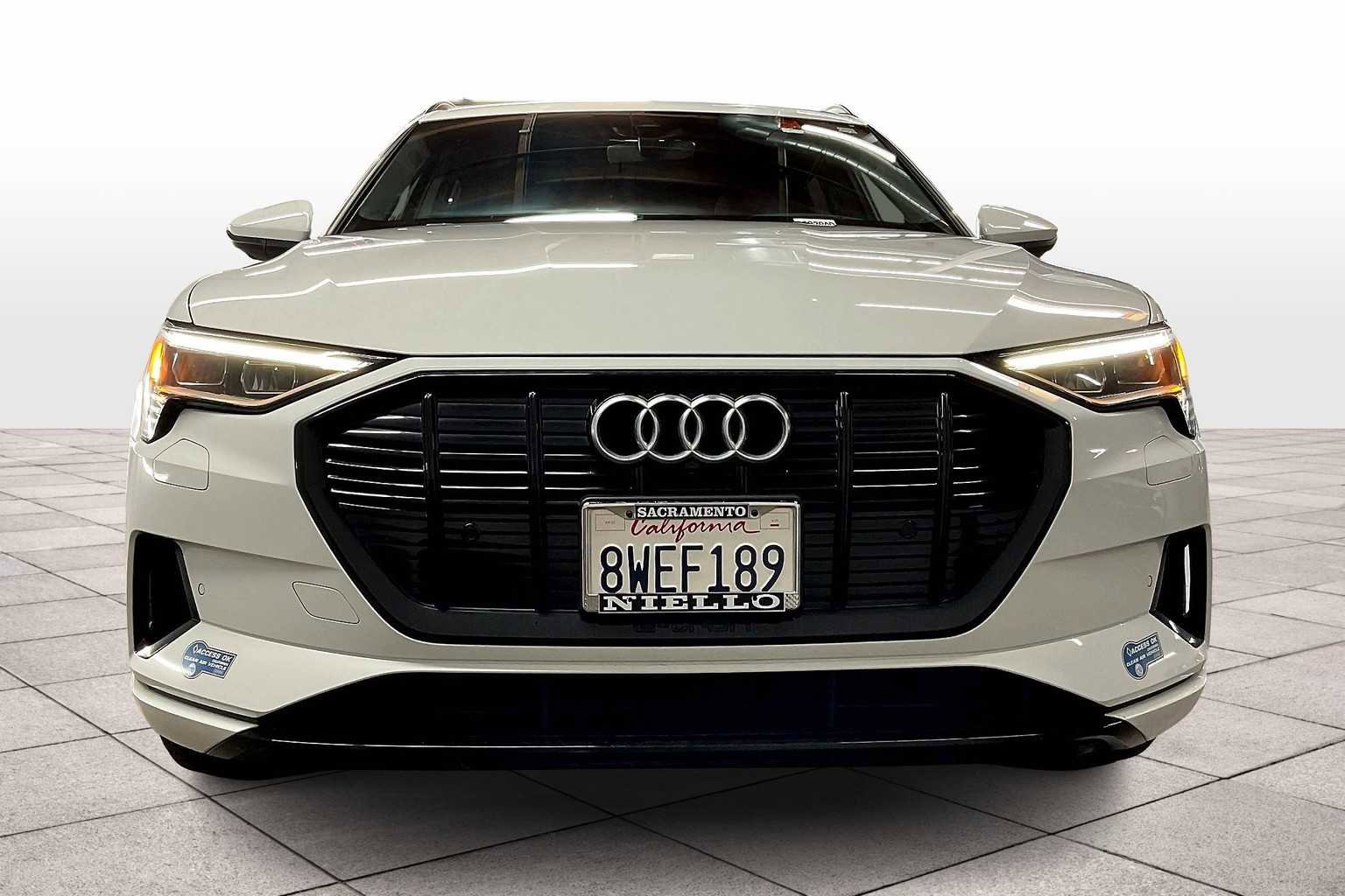 Certified 2021 Audi e-tron Prestige w/ Prestige Package image 3
