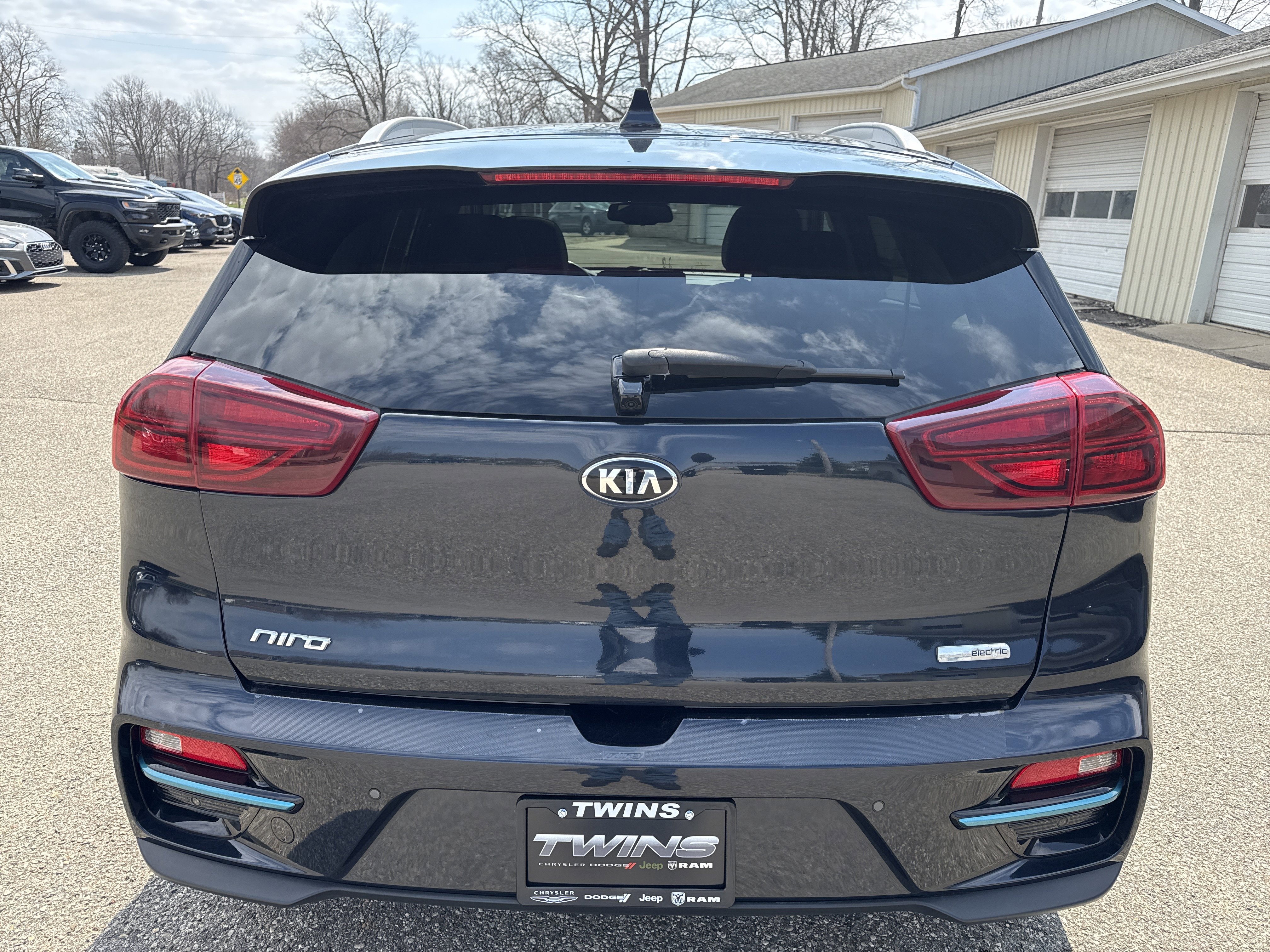 Used 2020 Kia Niro EX Premium image 8