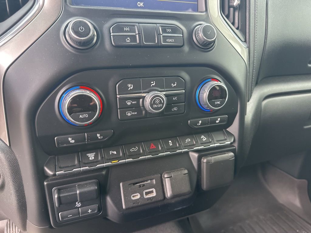 Used 2021 Chevrolet Silverado 3500 LTZ w/ Gooseneck/5TH Wheel Package image 19