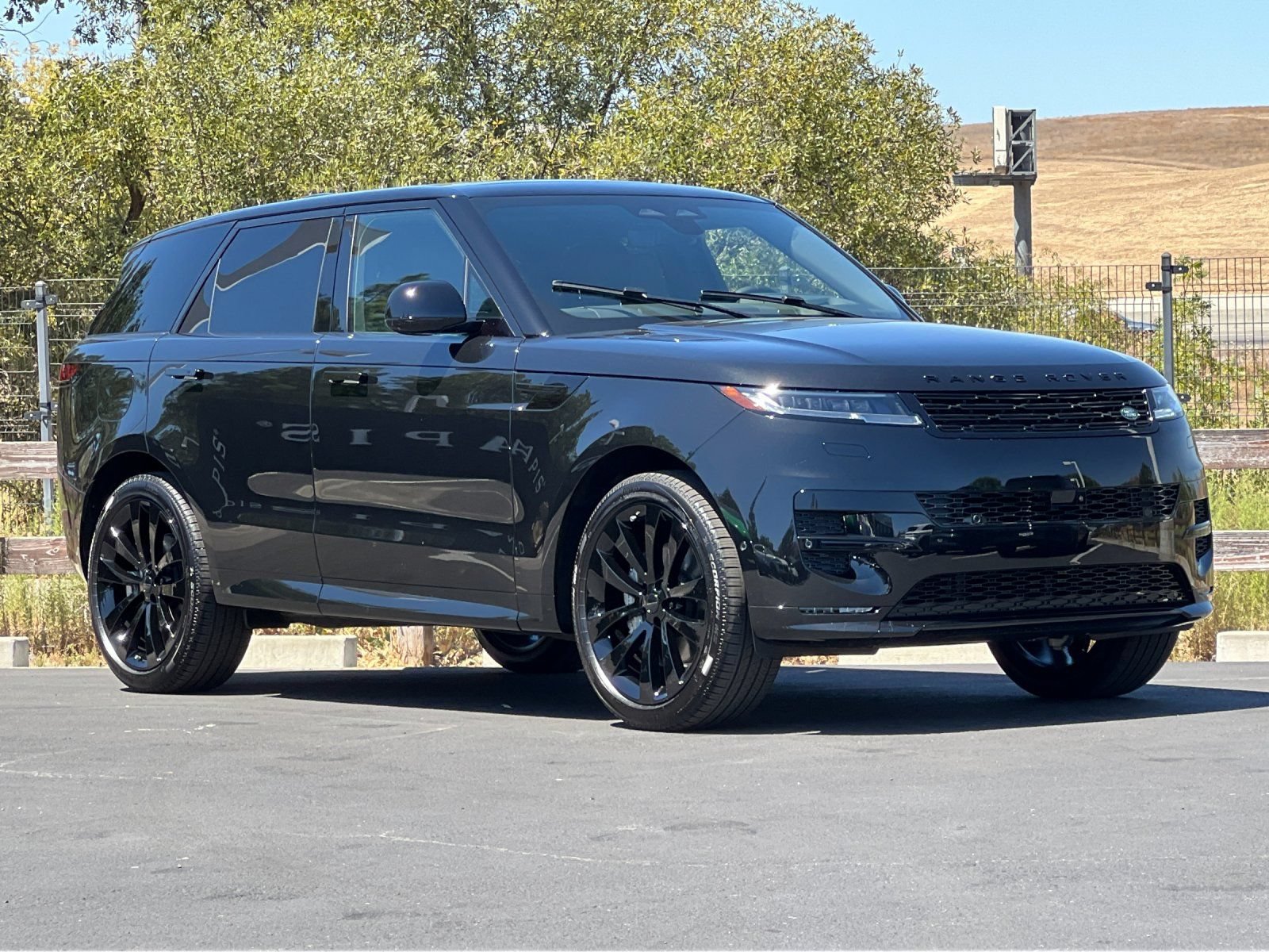 New 2026 Land Rover Range Rover Sport Dynamic SE AWD/4WD image 8