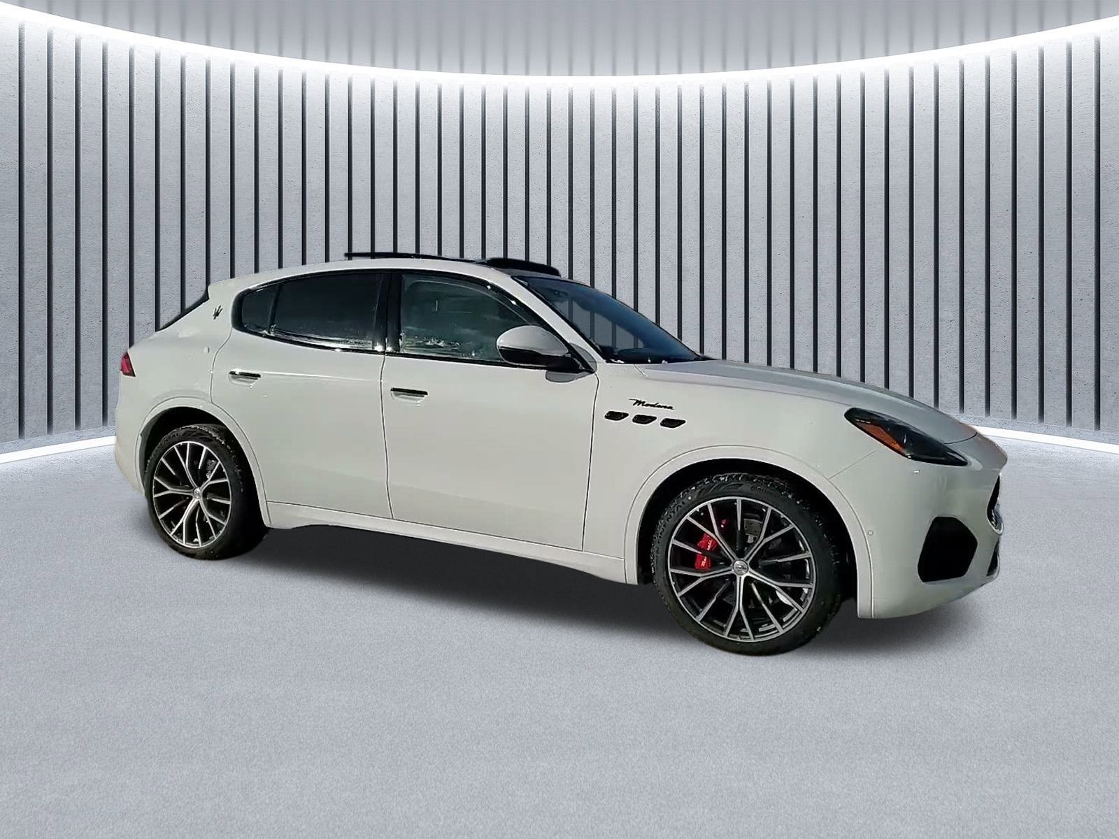 New 2026 Maserati Grecale Modena image 3