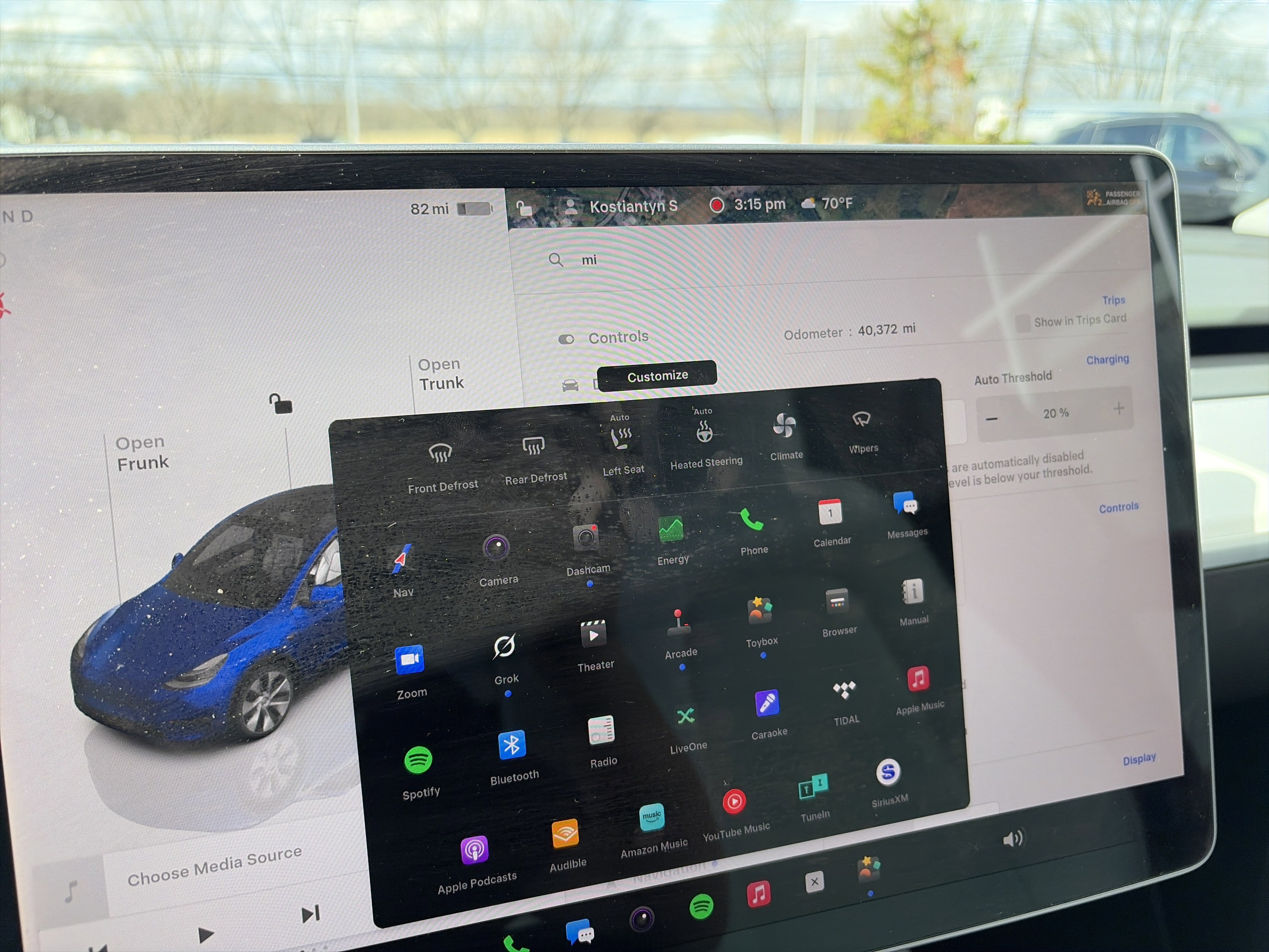 Used 2022 Tesla Model Y Long Range image 40