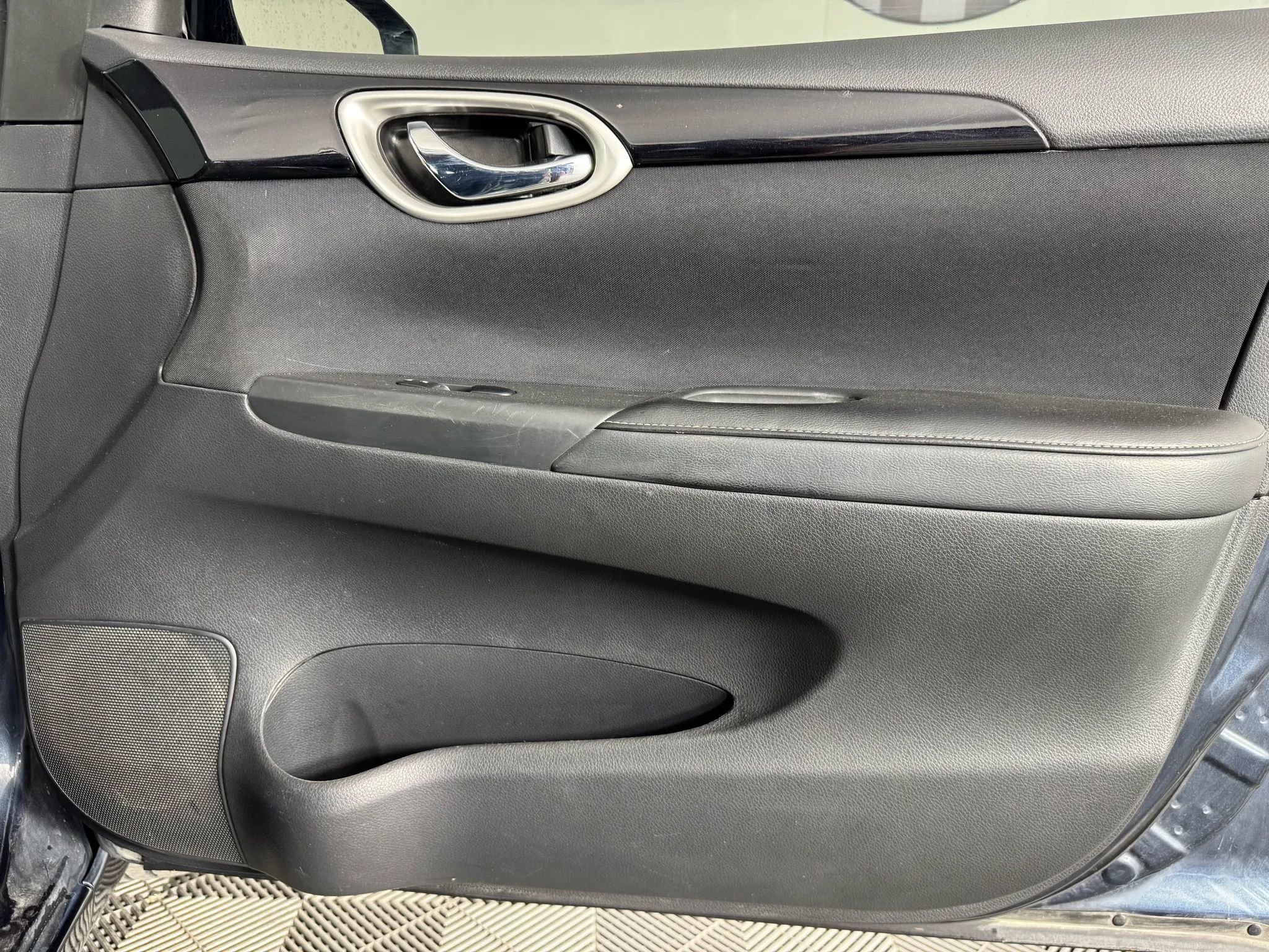 Used 2016 Nissan Sentra SV image 36