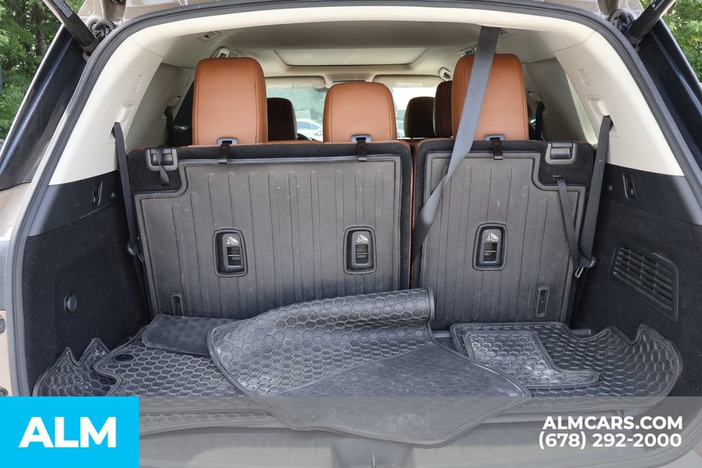 Used 2023 Nissan Pathfinder Platinum w/ Cargo Package AWD/4WD image 22