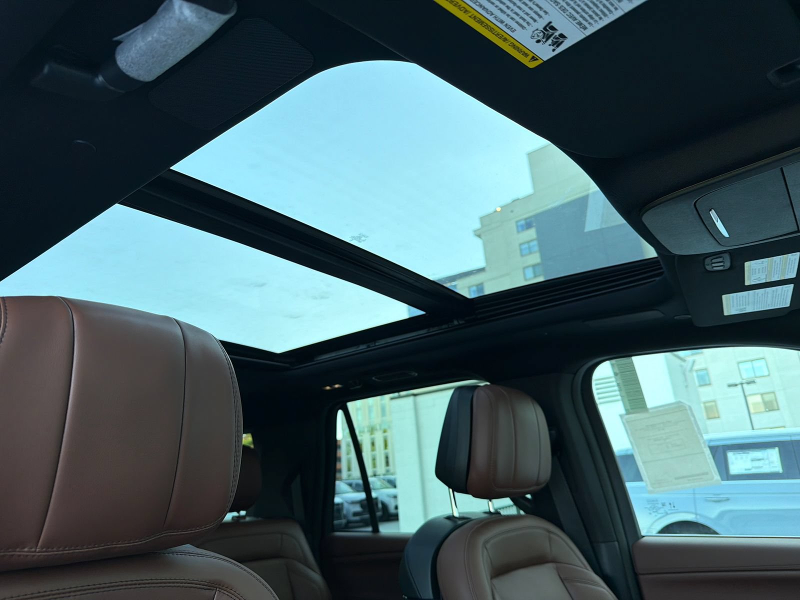New 2026 Lincoln Navigator L Reserve AWD/4WD image 14