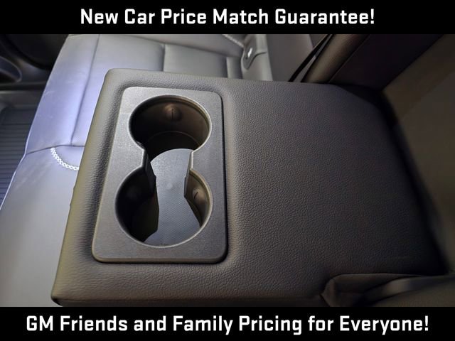 New 2026 GMC Terrain Denali w/ LPO, Black Badging Package image 32